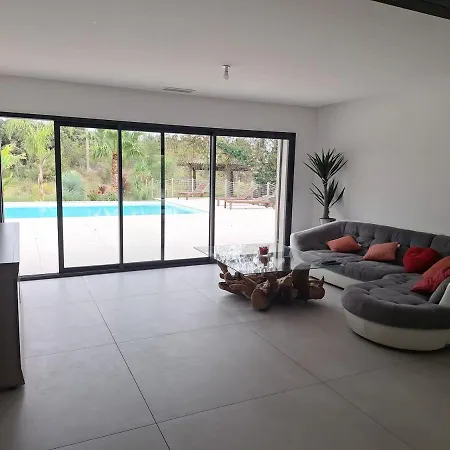 Avec Piscine, Jacuzzi Et Terrain De Petanque Entre Montpellier Et La Mediterranee فيلة
